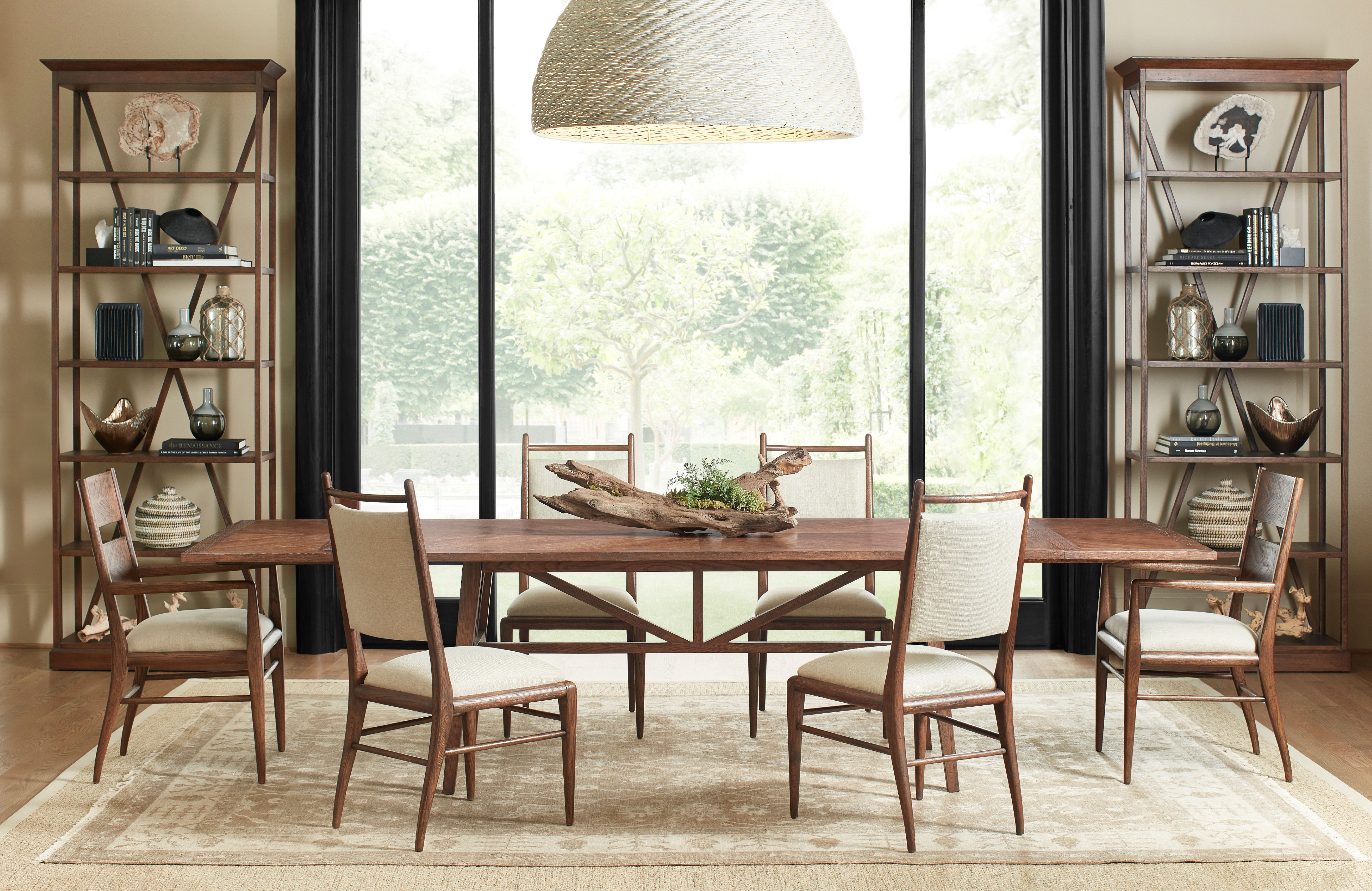 ディツタパーネ Nova Extending Dining Table | Theodore Alexander