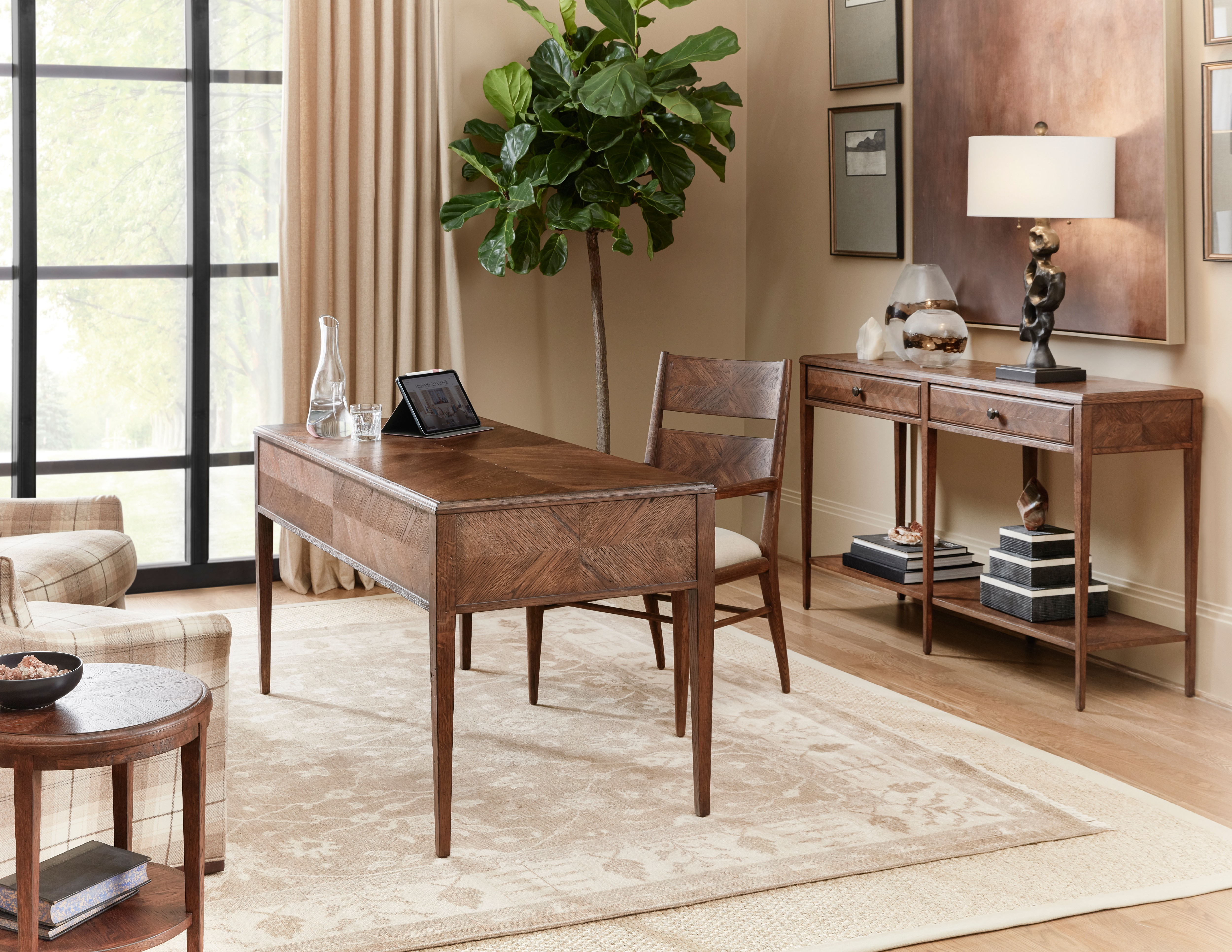Nova Desk | Theodore Alexander