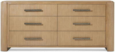 Essence Dresser